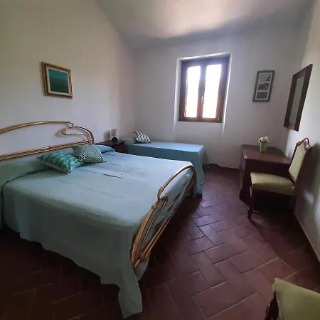 Quintavalle Magazzini (Tuscany)