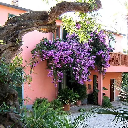 Quintavalle * Magazzini (Tuscany)