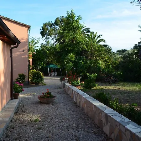 Quintavalle Magazzini (Tuscany)