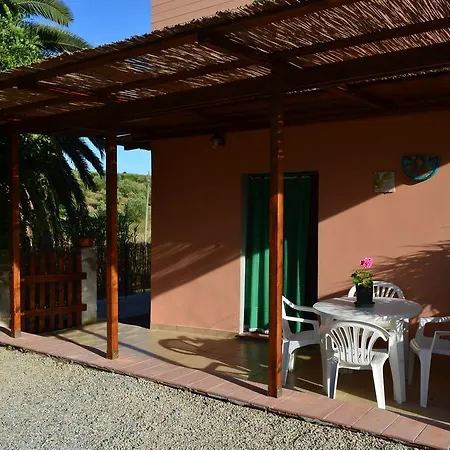 Quintavalle Magazzini (Tuscany)